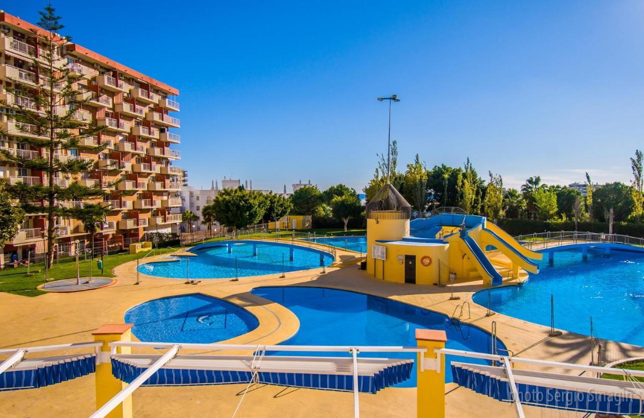 137 Minerva Apartamentos - Vista Al Mar - Piscina Y Playa - Cercano A Tren, Restaurantes Y Tiendas Benalmadena Bagian luar foto