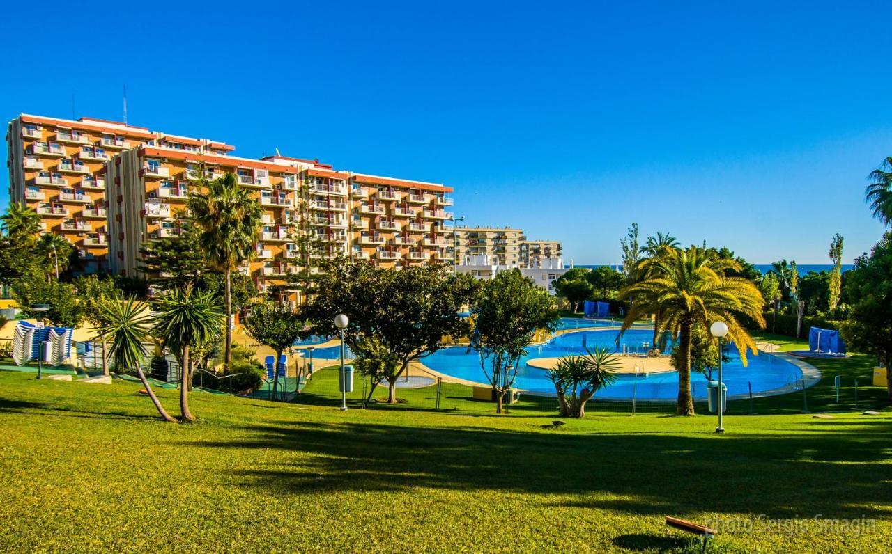 137 Minerva Apartamentos - Vista Al Mar - Piscina Y Playa - Cercano A Tren, Restaurantes Y Tiendas Benalmadena Bagian luar foto