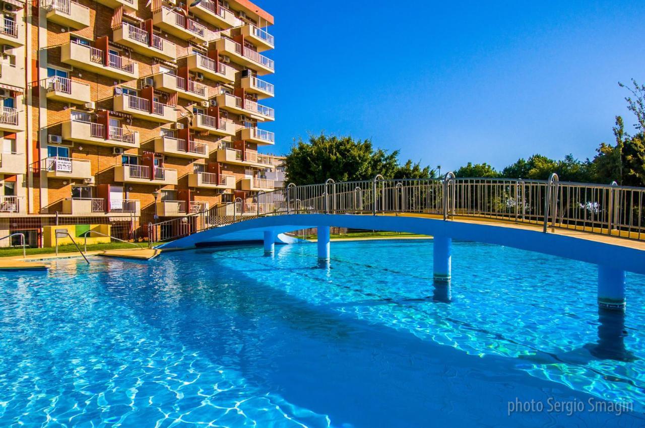 137 Minerva Apartamentos - Vista Al Mar - Piscina Y Playa - Cercano A Tren, Restaurantes Y Tiendas Benalmadena Bagian luar foto