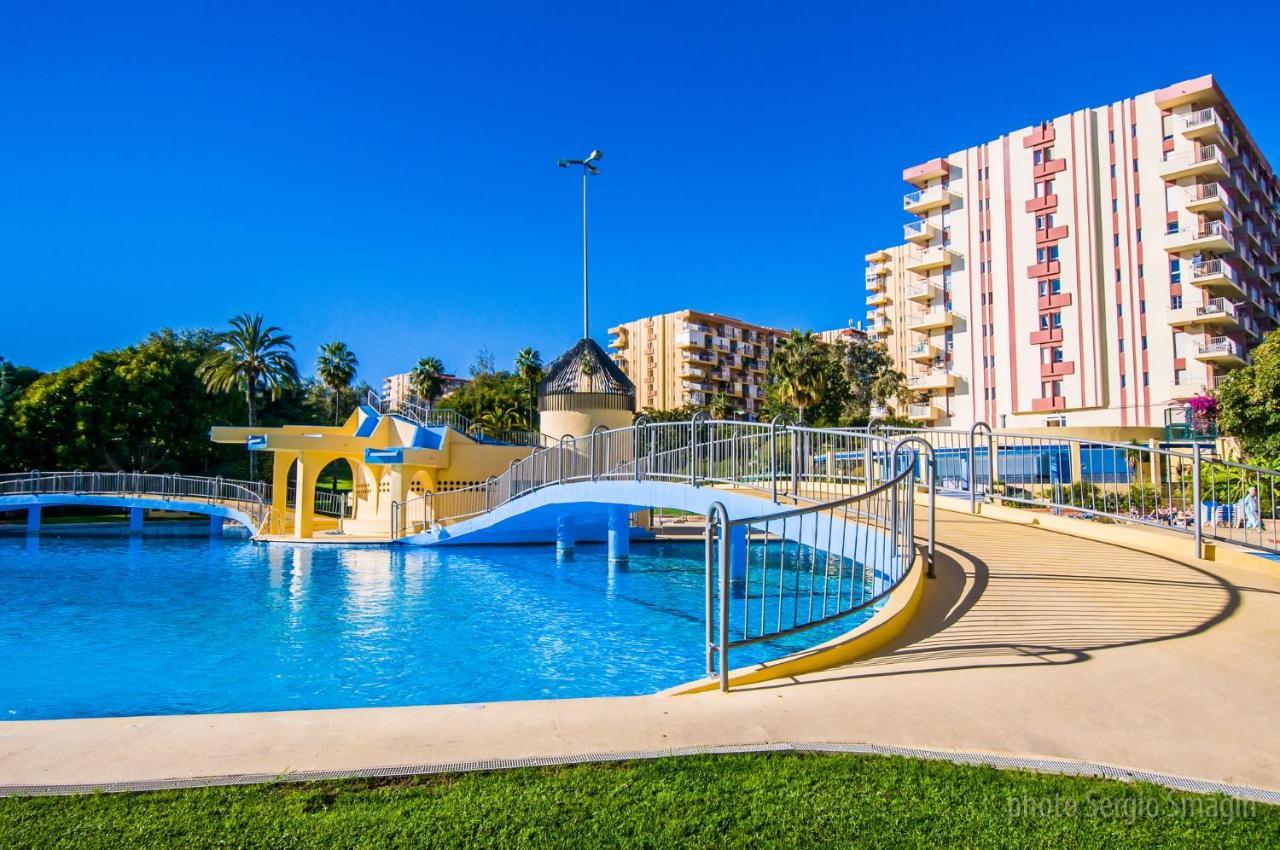 137 Minerva Apartamentos - Vista Al Mar - Piscina Y Playa - Cercano A Tren, Restaurantes Y Tiendas Benalmadena Bagian luar foto