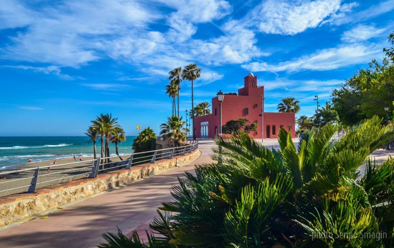 137 Minerva Apartamentos - Vista Al Mar - Piscina Y Playa - Cercano A Tren, Restaurantes Y Tiendas Benalmadena Bagian luar foto